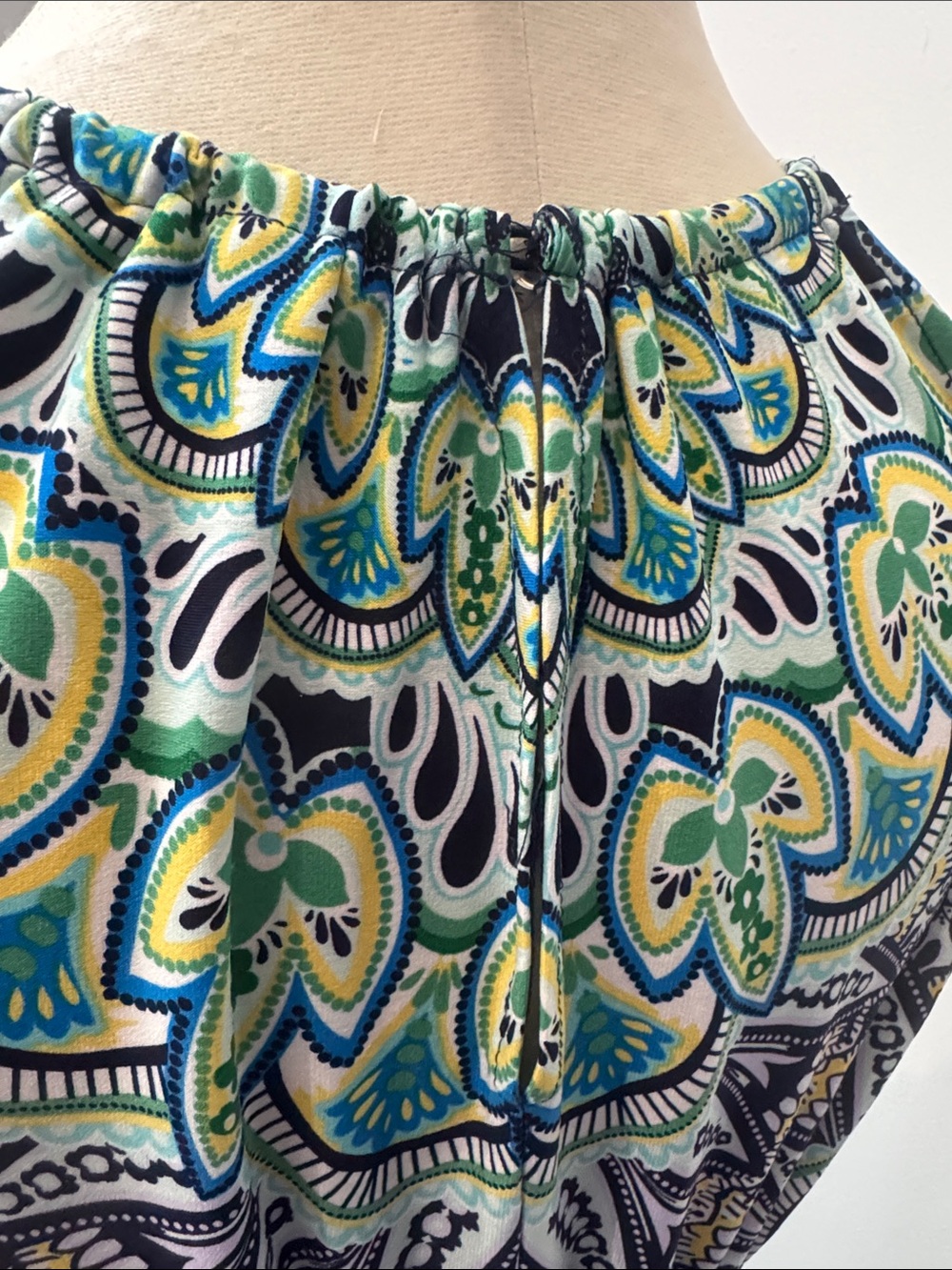 London Style Halter Maxi Dress in Green & Blue Paisley - Picture 4 of 7